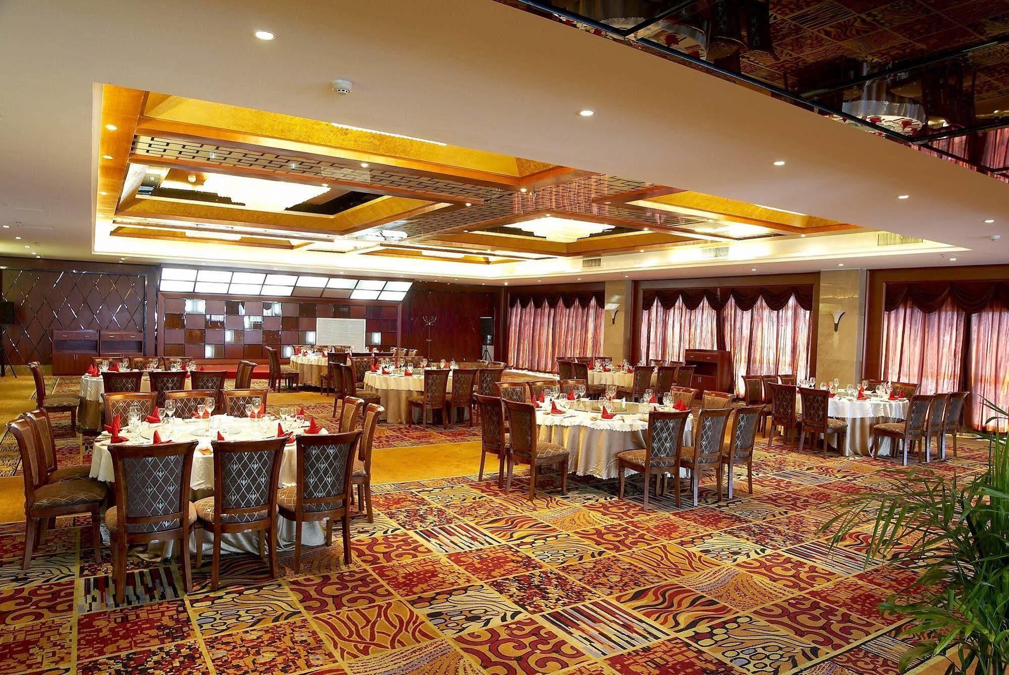 Cixi Bossman International Hotel מראה חיצוני תמונה